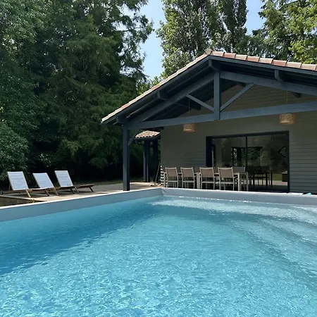 Villa Haut De Gamme Pour 14 Personnes Avec Piscine Et Jardin Proche De L'ocean - Fr-1-379-151
